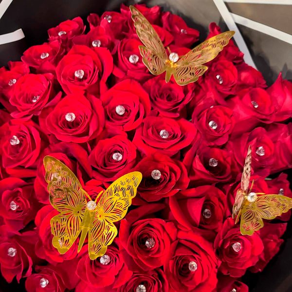 Butterflies and sparkles for roses