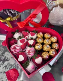 Heart Chocolate and Strawberry